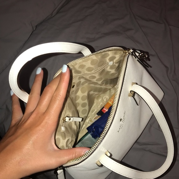 Kate spade cedar street new condition - Picture 3 of 4